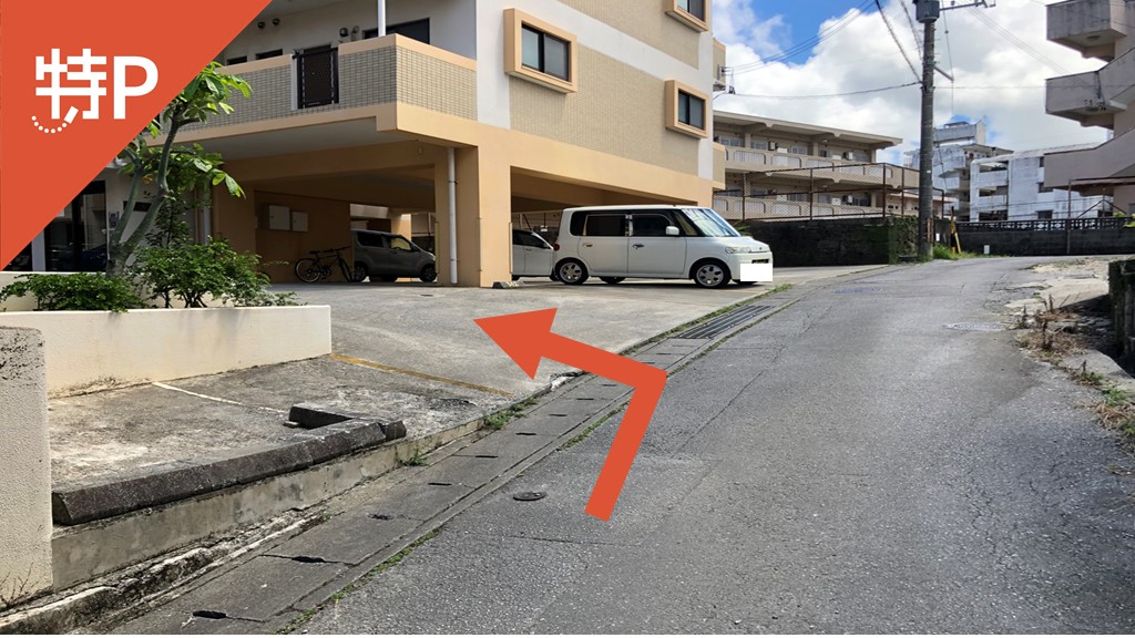 《軽・コンパクト》那覇市与儀9 駐車場の写真