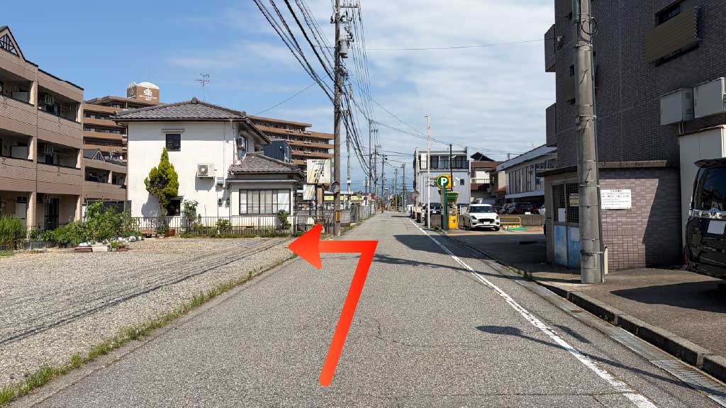 堀川町225-5駐車場の写真