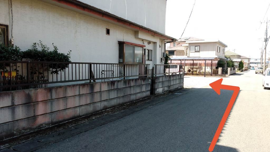 上野町6078-6駐車場の写真