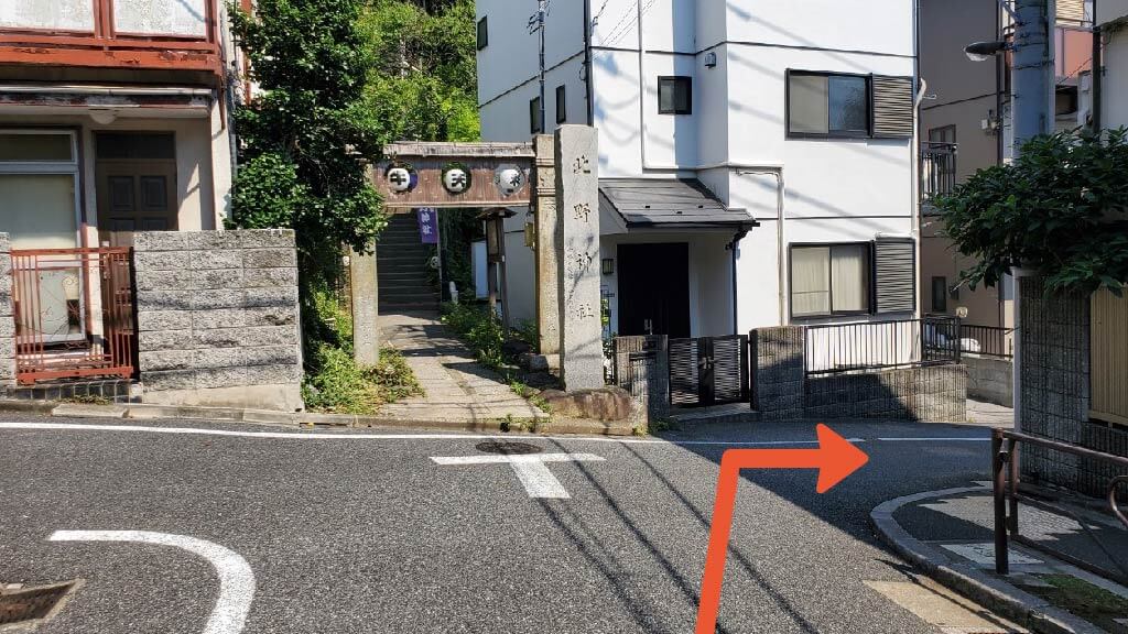 麹町警察署飯田橋駅前交番 から 近くて安い 駐車場 700 12h 特p とくぴー