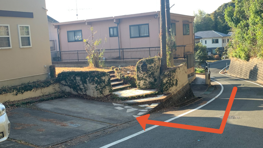 内野台4-7-16駐車場の写真