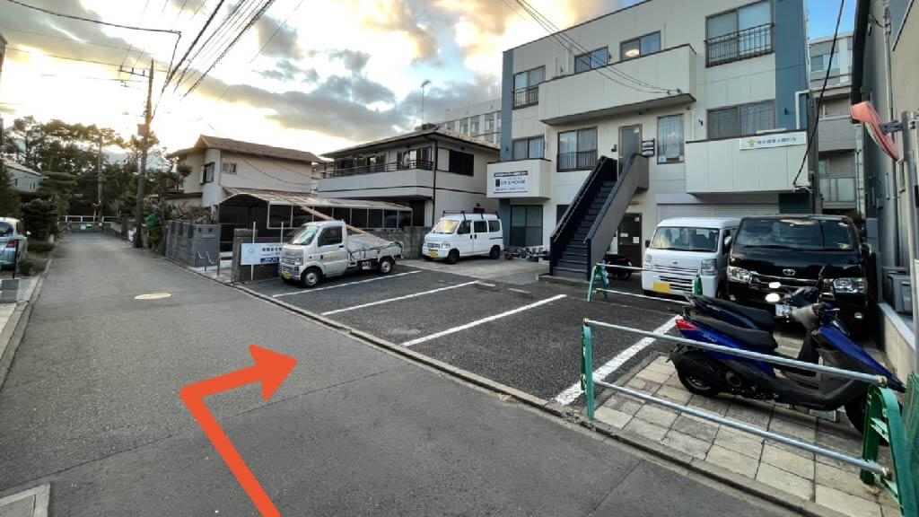 【臨時増設】寺子屋茅ヶ崎ビル駐車場の写真