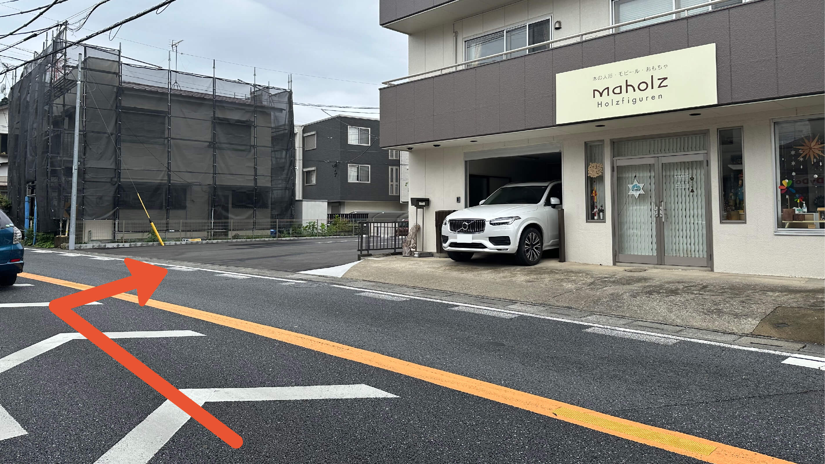 上新井マホルツ駐車場の写真
