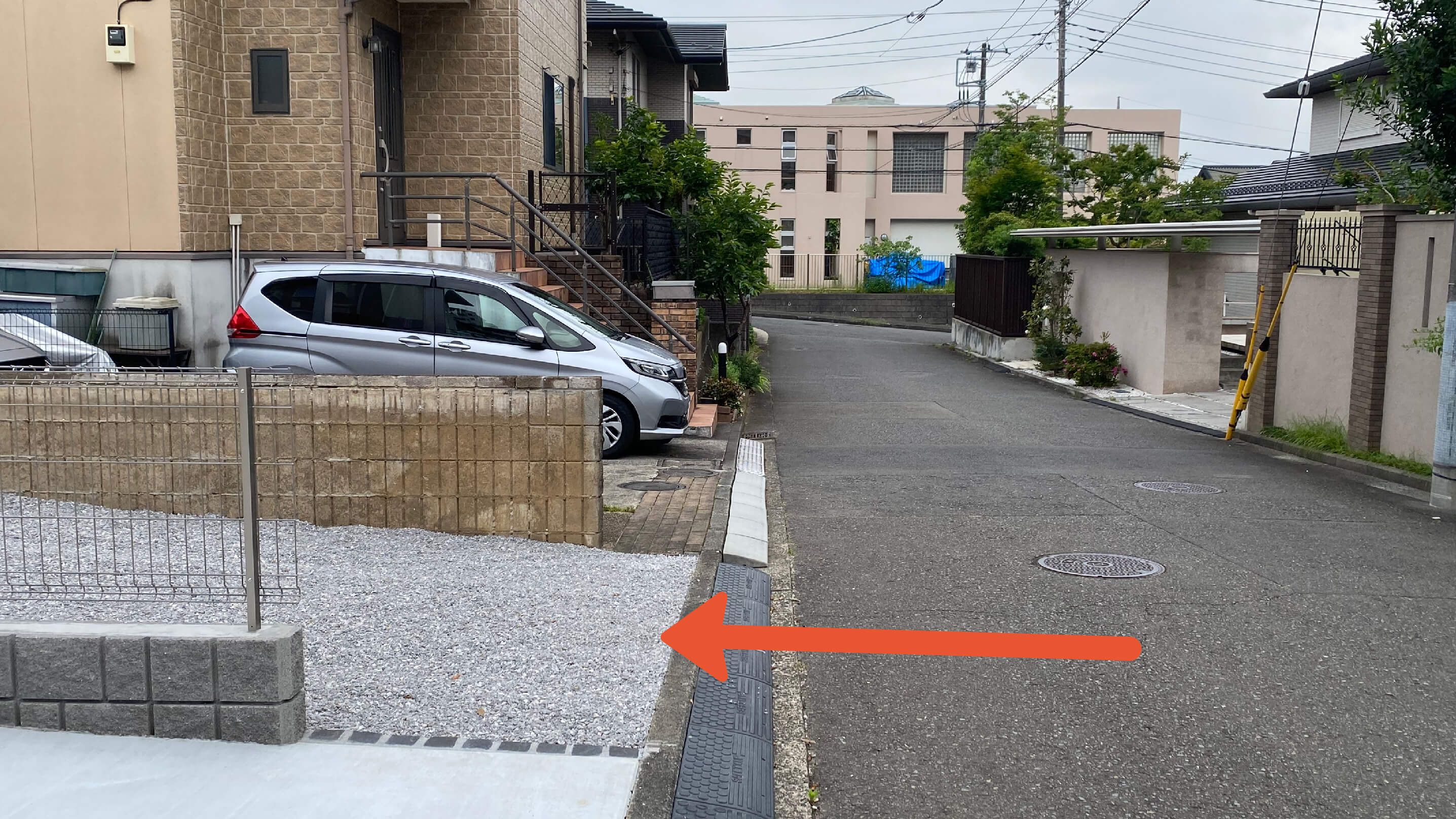 中川3-2-16 隣り駐車場の写真