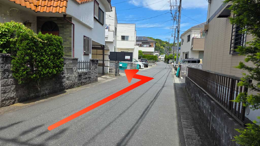 オレンジトップハウス駐車場の写真
