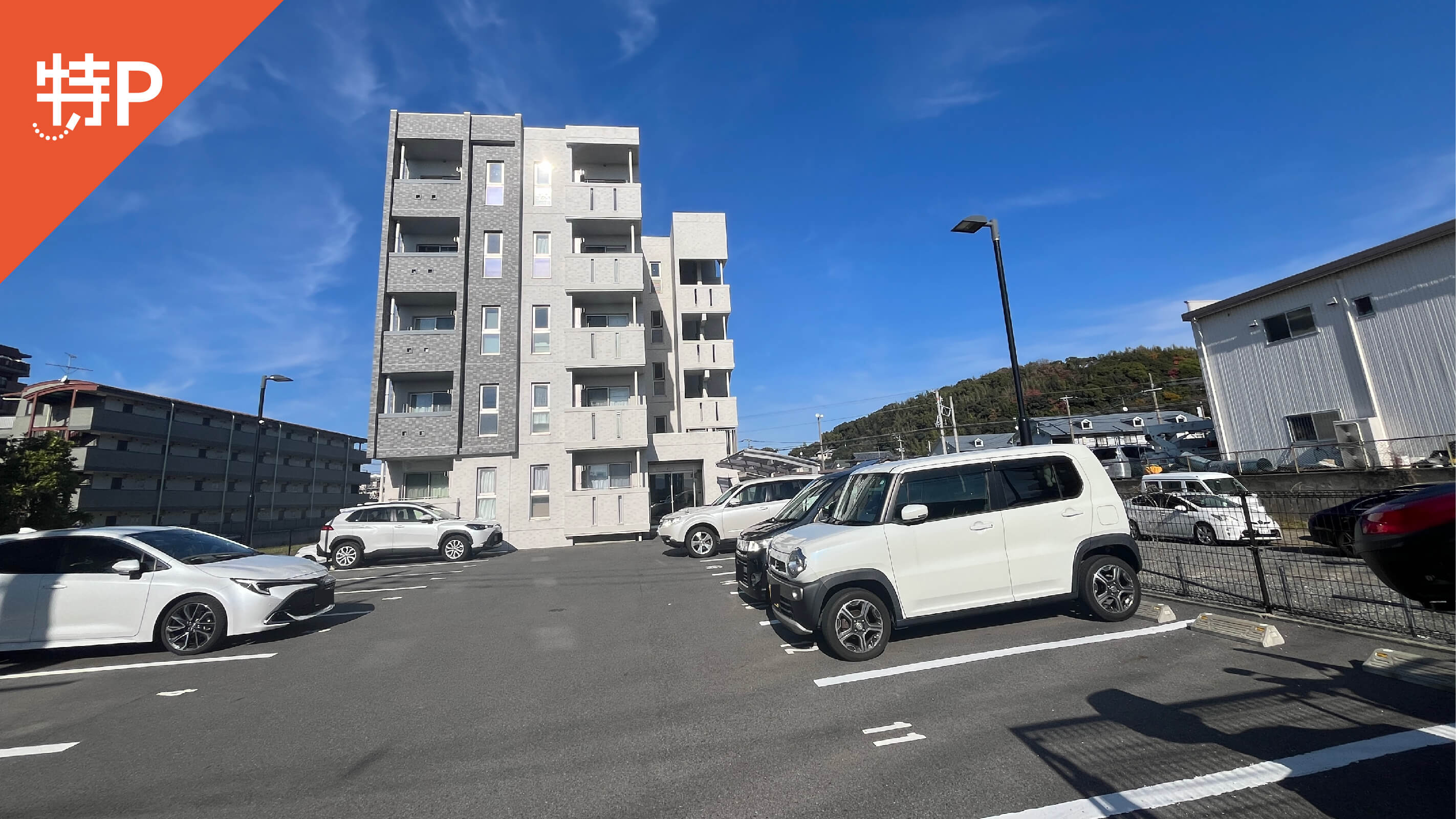 【予約制】特P 《軽専用》フルールドプラージュ和白駐車場の画像1