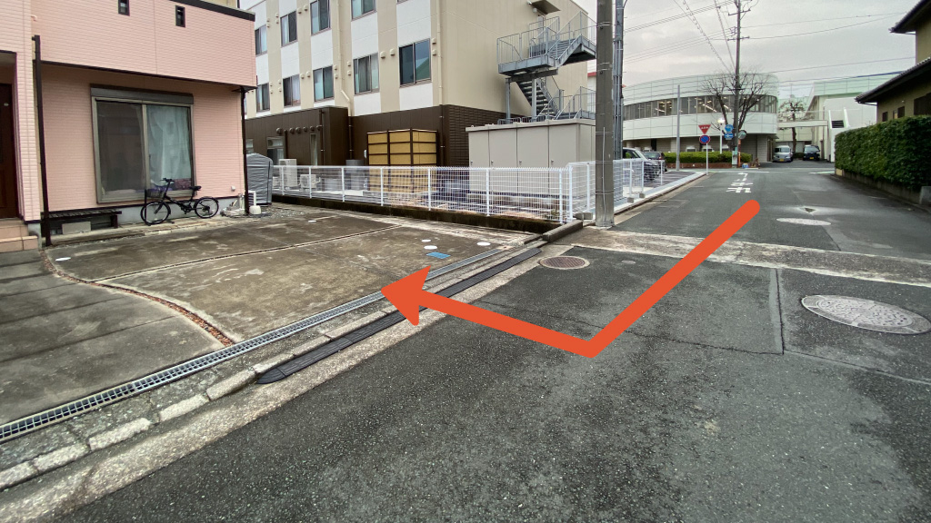 海老塚2-23-15駐車場の写真