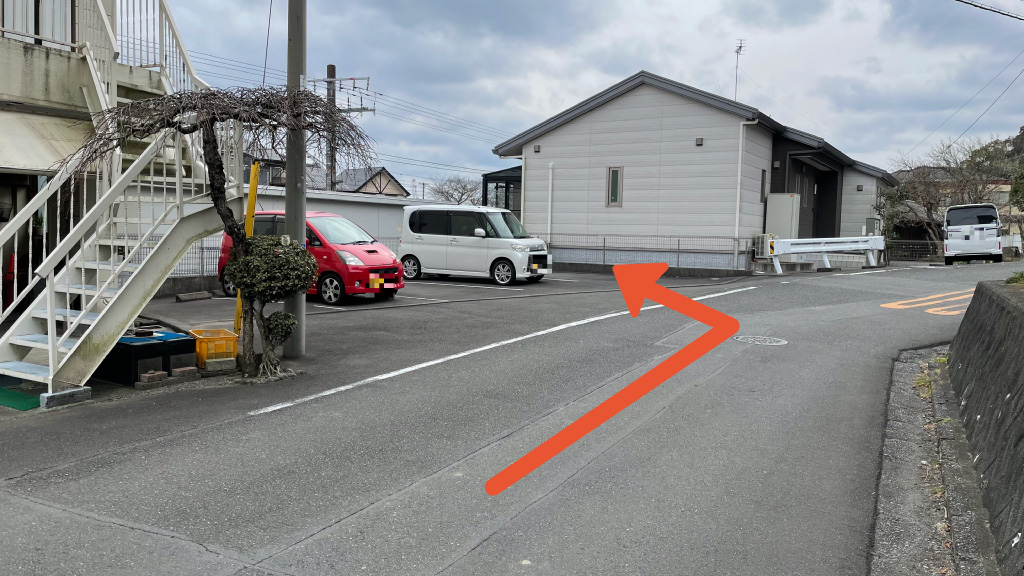 【2番】興津本町276-1駐車場の写真