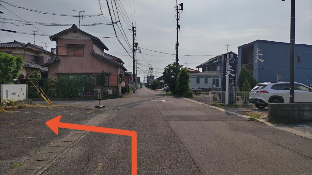 各務原町5丁目137－3駐車場の写真
