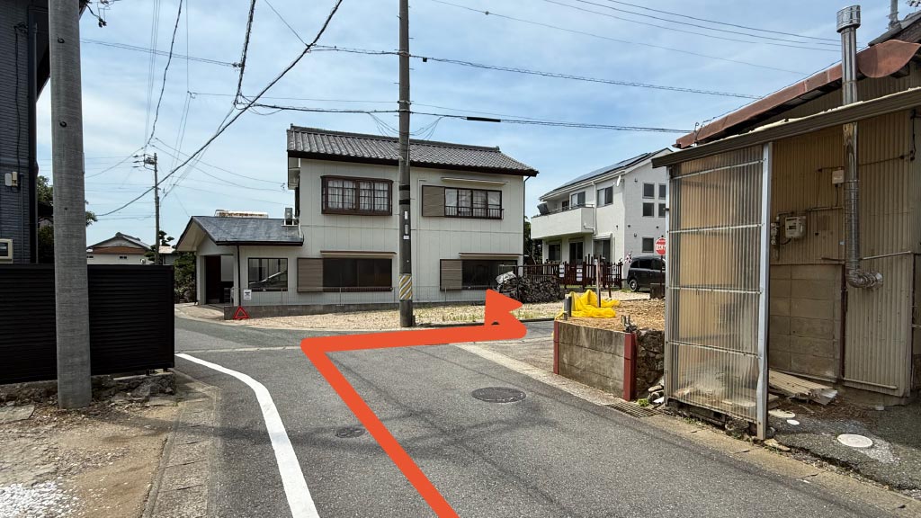 平田町西長根20-5駐車場の写真