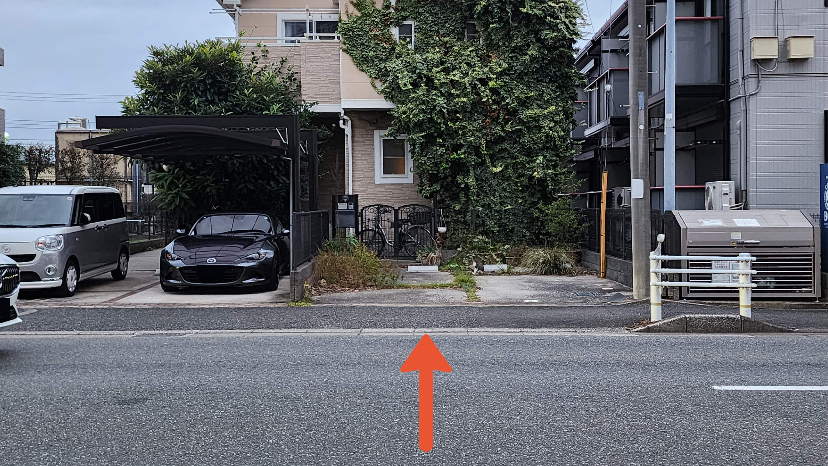 《軽・コンパクト》原町909-24駐車場の写真