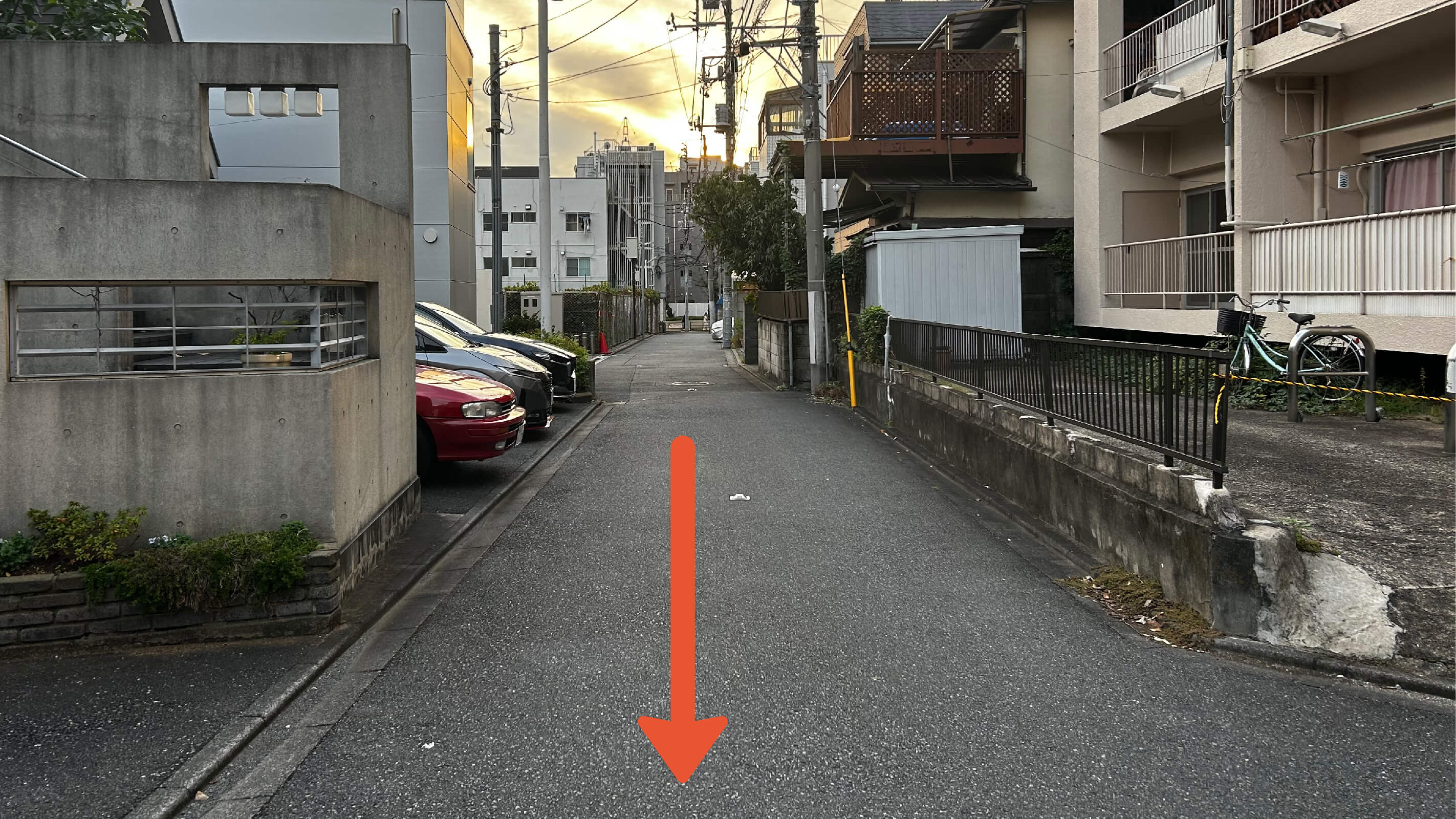 若松町8-3駐車場の写真