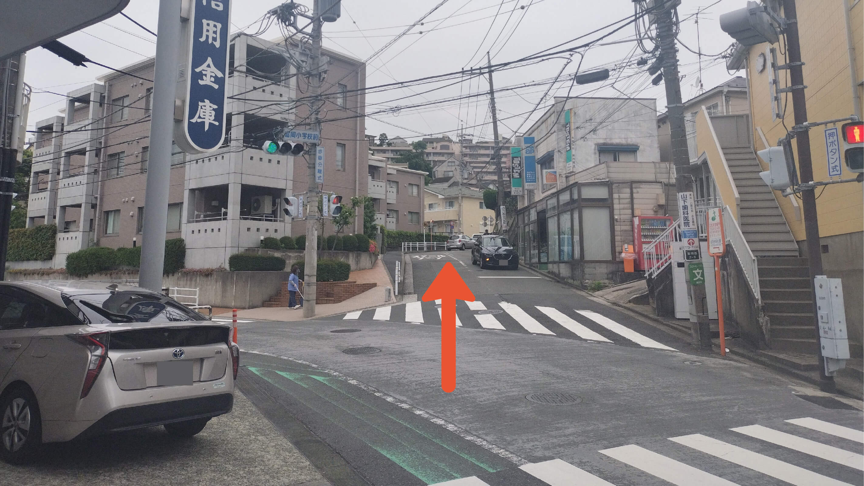 《軽自動車》富岡西3-8-5駐車場の写真