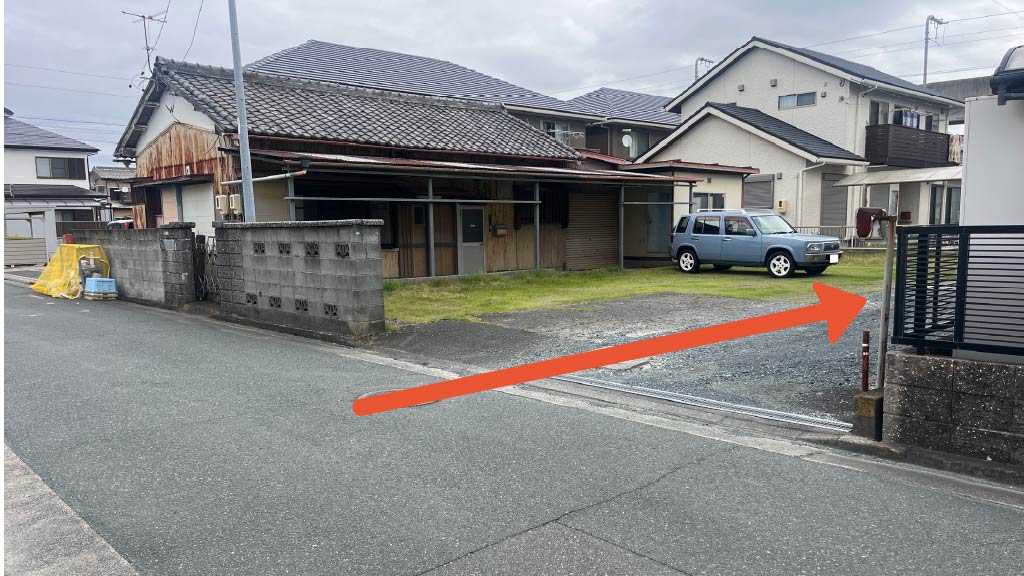 曳馬5-5-12駐車場の写真