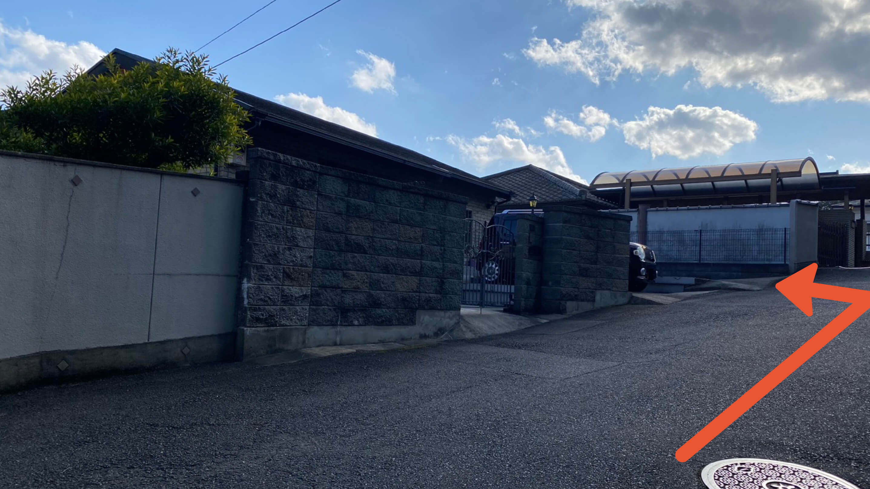 鳴滝音戸山町6-87駐車場の写真