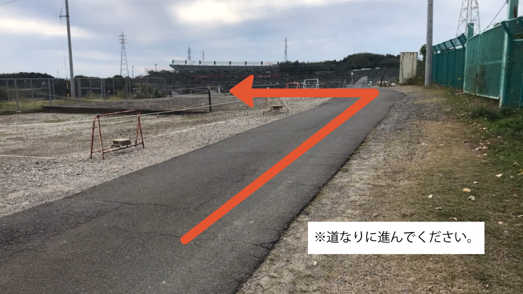 鈴鹿サーキットから近くて安い【中型車まで】稲生町中尾9479-12駐車場