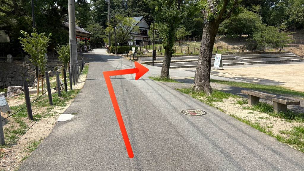 岡崎城下家康公夏まつり花火大会から近くて安い岡崎城公園多目的広場西側駐車場