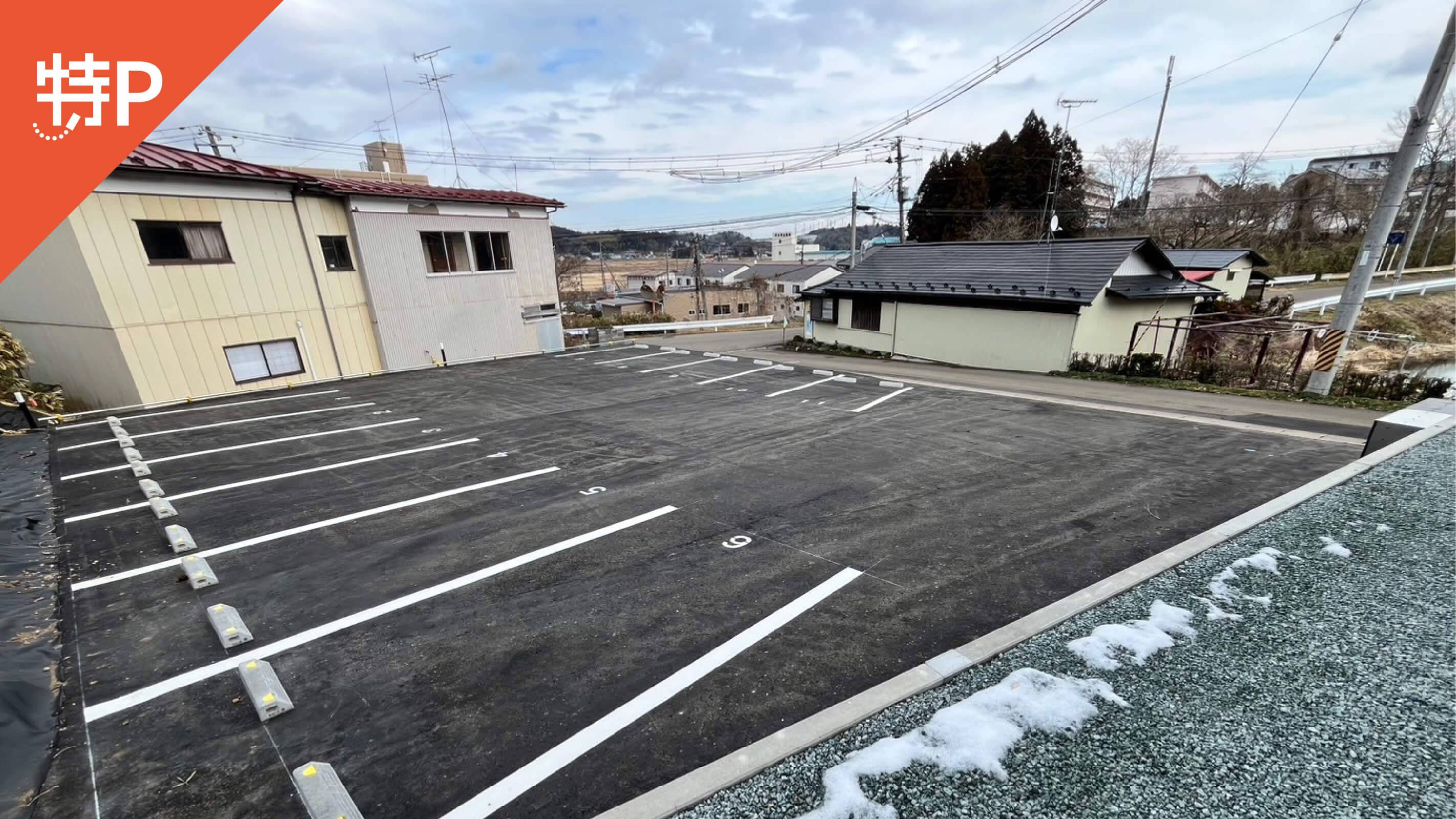 【予約制】特P ピースランド吉岡 敷地内駐車場の画像1