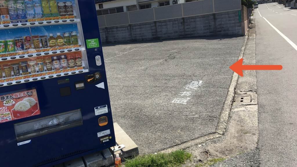 《時間制限あり》南陵町1-3-3付近駐車場の写真