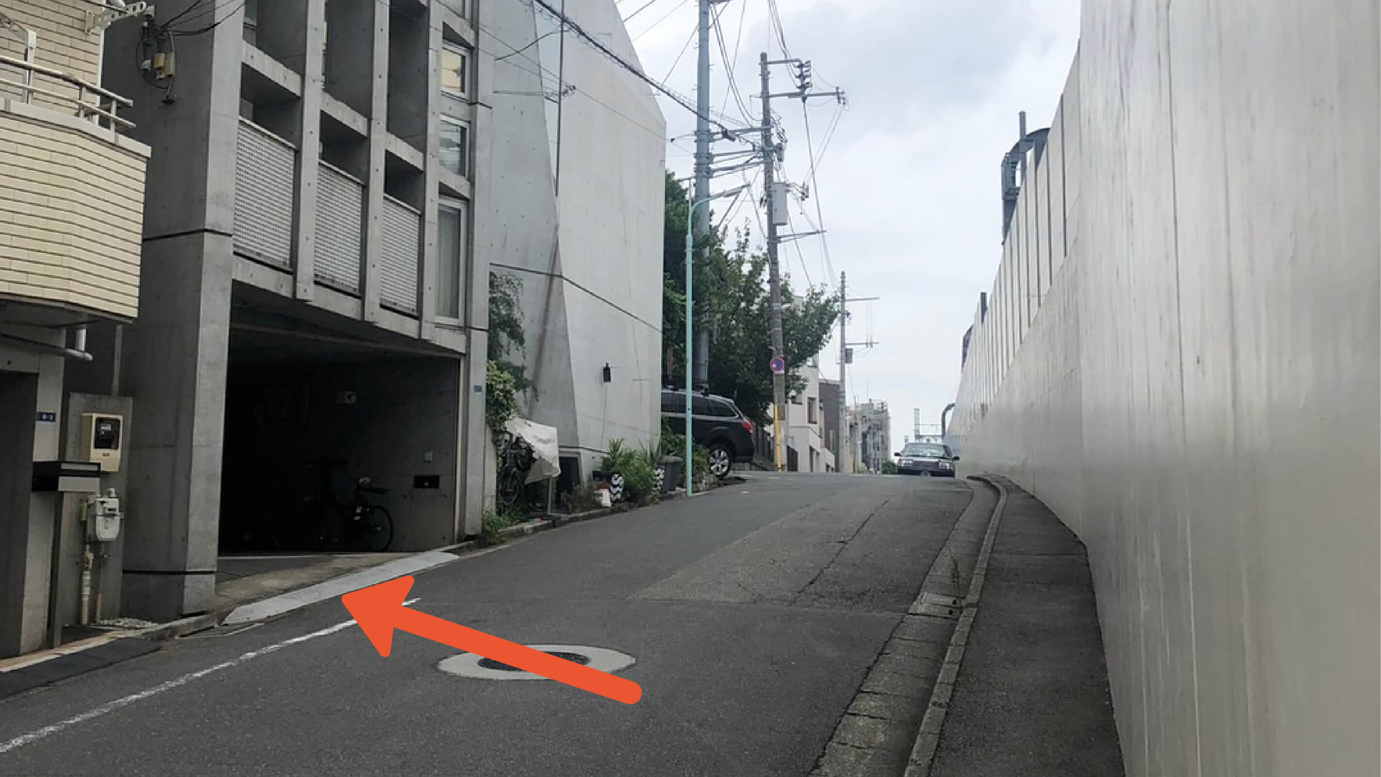 大山町8-3駐車場の写真