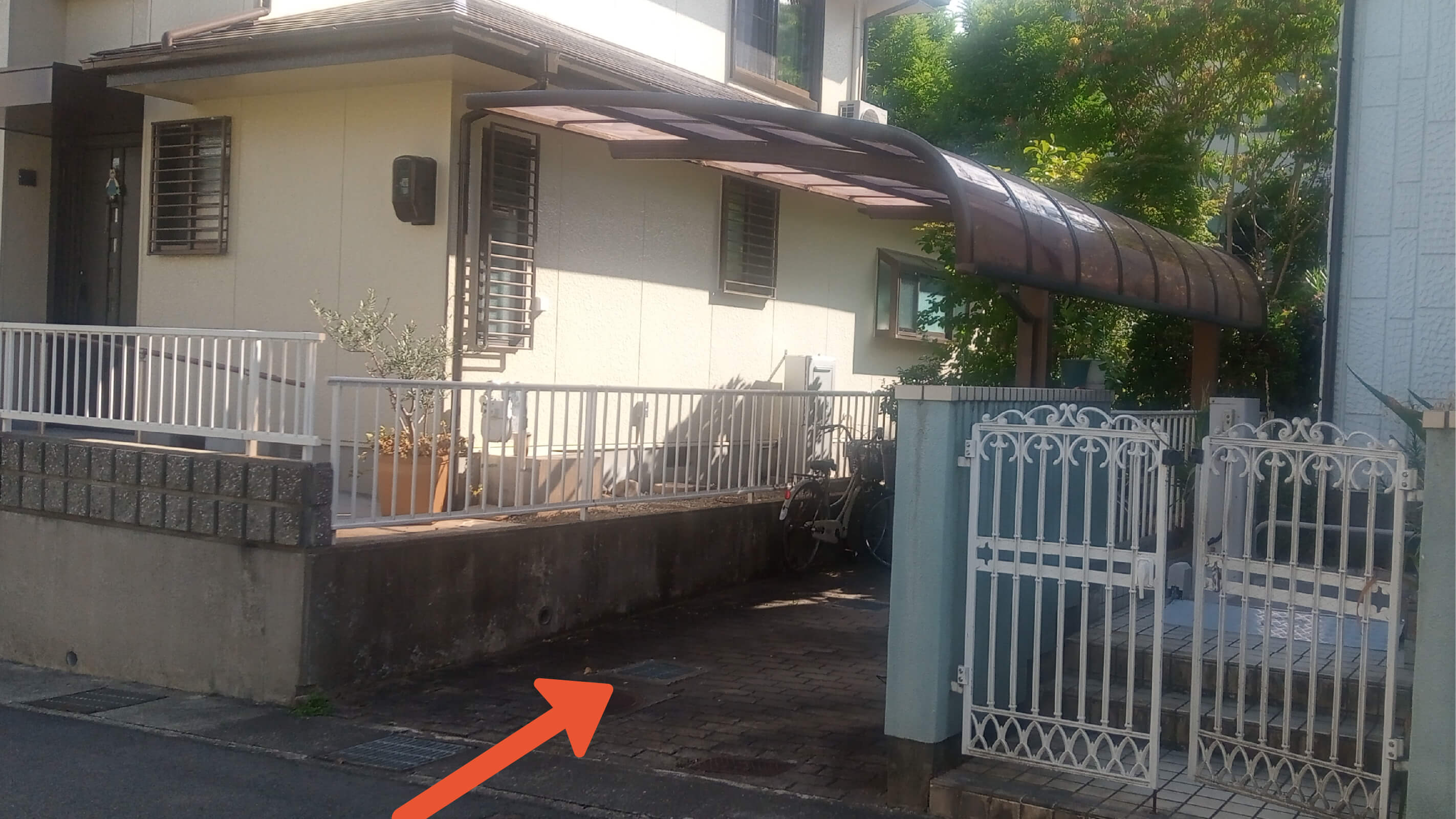 荷山町1661番地の31駐車場の写真