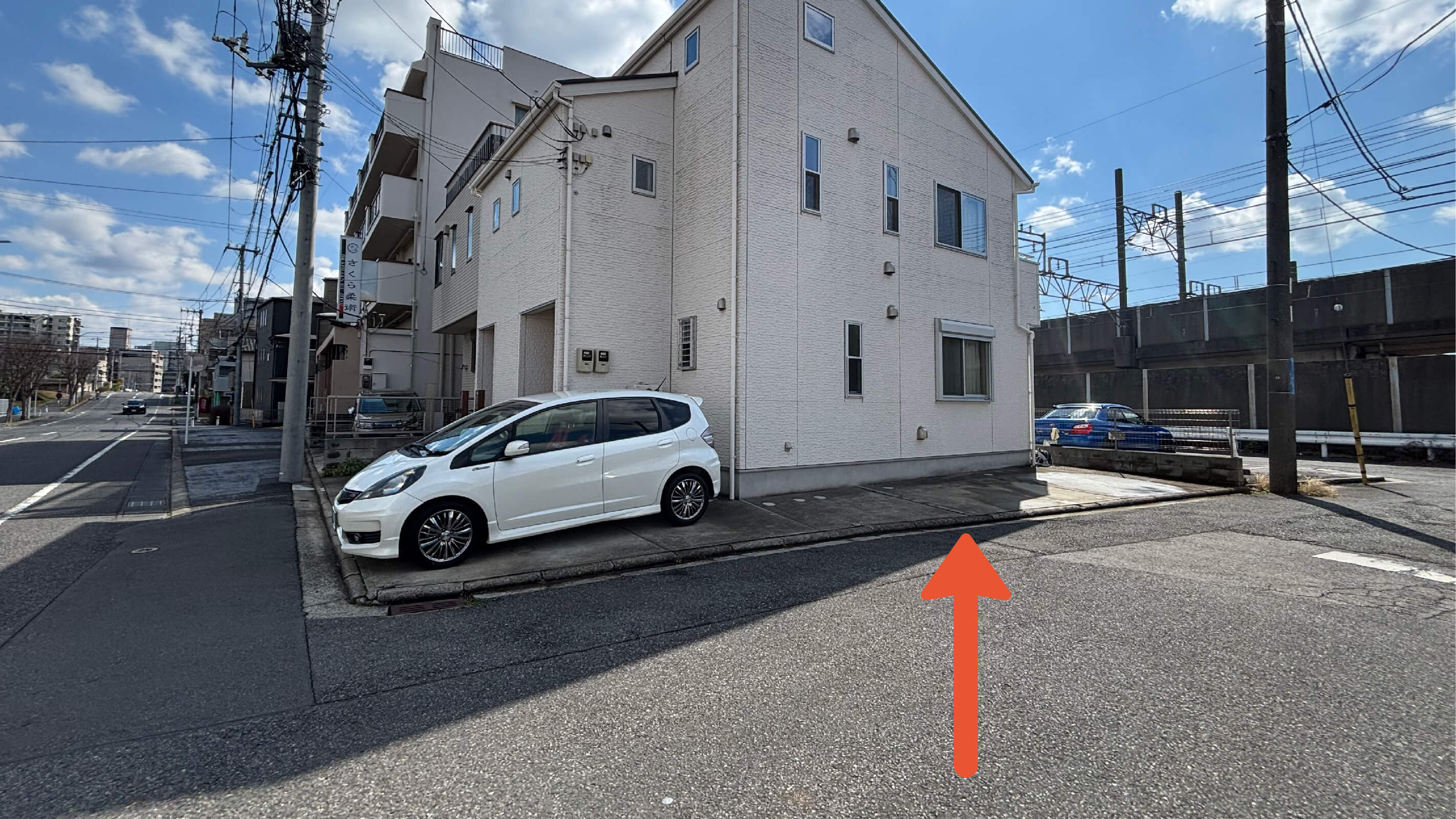 松波1-5駐車場の写真