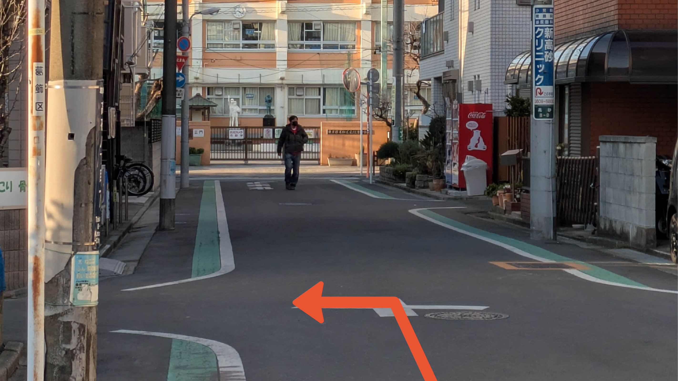 高砂8－7－6駐車場の写真