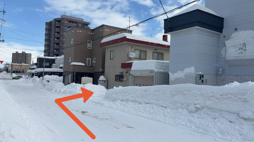 月寒東二条六丁目12の2駐車場の写真