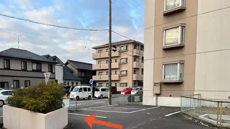 【５番】浜富町３−４駐車場