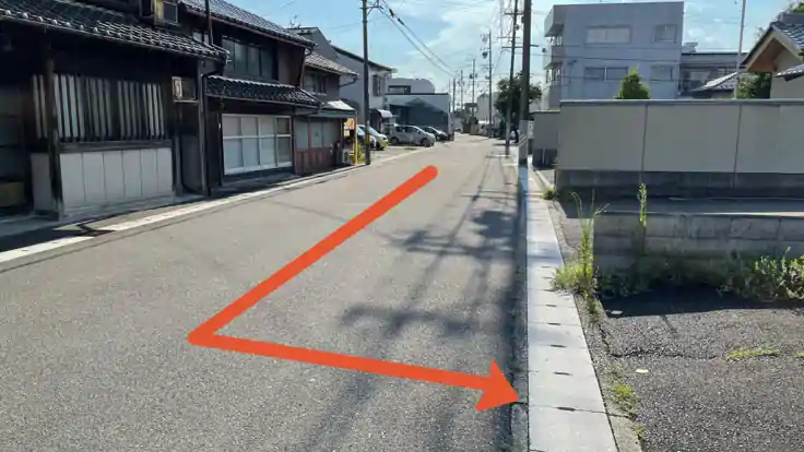 本町４丁目８番地駐車場