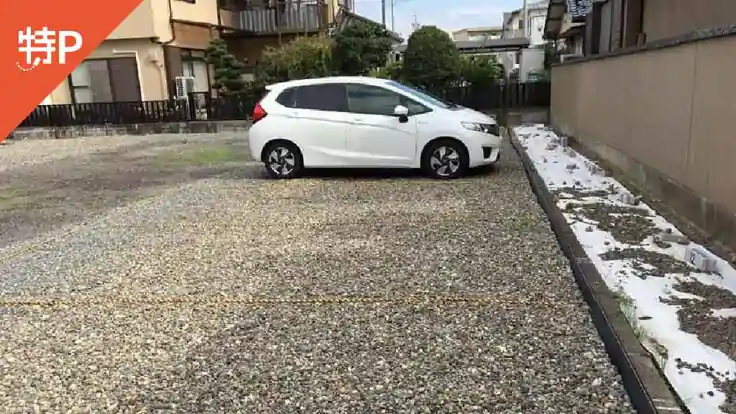 小牧原新田1761-5駐車場