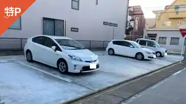 特P 【4番】亀城町５丁目３１−１０付近駐車場の全体