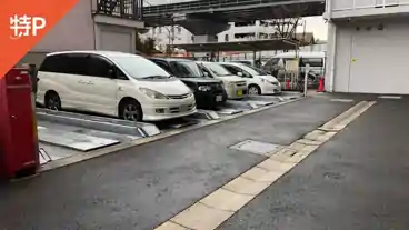 特P 《機械式／奥》グランシス高井田駐車場の全体