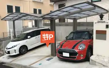 特P 《真ん中区画/中型車まで》中沢1-8-5駐車場の全体