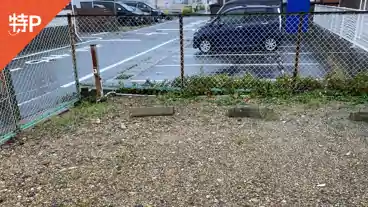 特P つばさ駐車場の全体