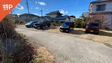 特P 秋葉山針名神社　参道入り口駐車場の全体