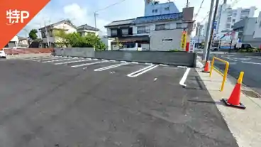 特P 前原126駐車場の全体