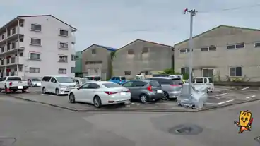 特P 旭町パーキングの車室